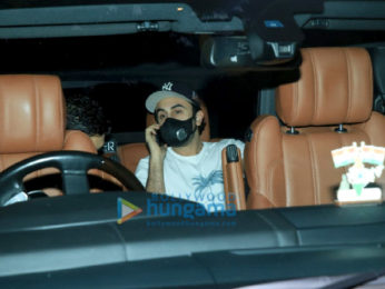 Photos: Ranbir Kapoor snapped in Bandra