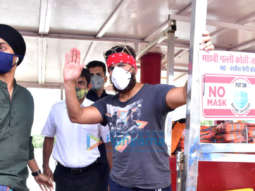 Photos: Saif Ali Khan snapped at Versova jetty