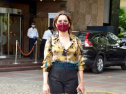 Photos: Sanya Malhotra and Rajkummar Rao snapped in Juhu