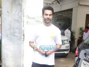 Photos: Sanya Malhotra and Rajkummar Rao snapped in Juhu
