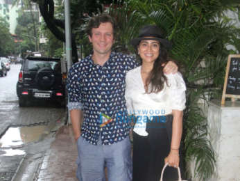 Photos: Shriya Saran spotted outside a cafe in Bandra