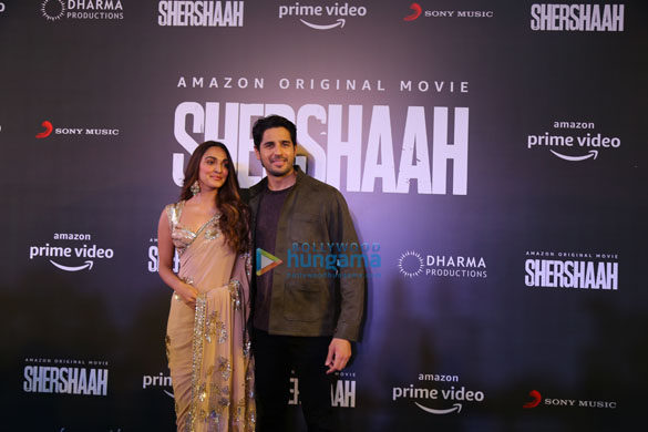 photos sidharth malhotra kiara advani and vikram batras family snapped at the screening of shershaah in new delhi 0258 1