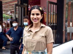Photos: Sonnalli Seygall snapped in Juhu