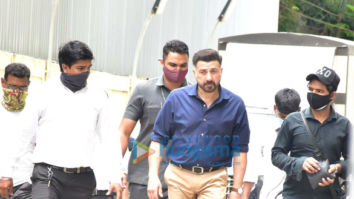 Photos: Sunny Deol, Pooja Bhatt and Shreya Dhanwanthary snapped post a shoot in Juhu