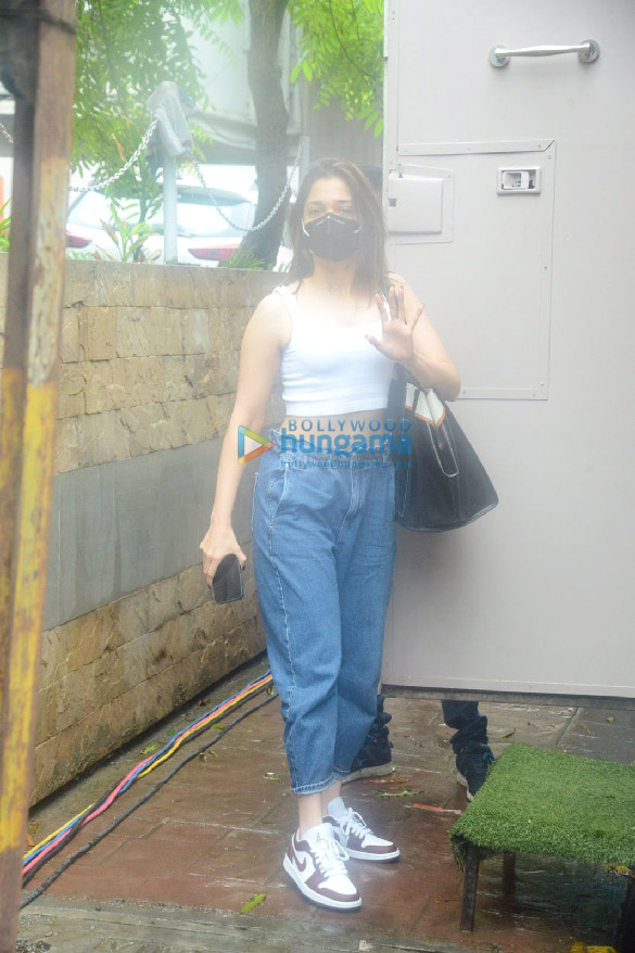 photos tamannaah bhatia snapped on location in khar 3