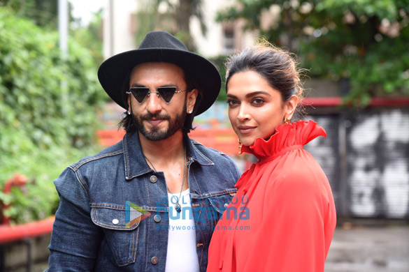 photros ranveer singh and deepika padukone snapped at anju bhavnanis birthday lunch at bastian worli 4