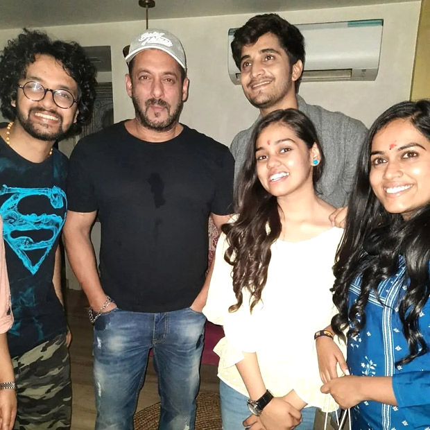 Salman Khan meets Indian Idol 12 winner Pawandeep Rajan and other competitors