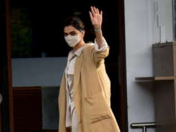 Spotted – Deepika Padukone and Sahil Khan at Airport