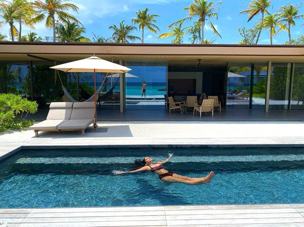 Newlyweds Rhea Kapoor and Karan Boolani shares scenic honeymoon pics from Maldives Newlyweds Rhea Kapoor and Karan Boolani shares scenic honeymoon pics from Maldives