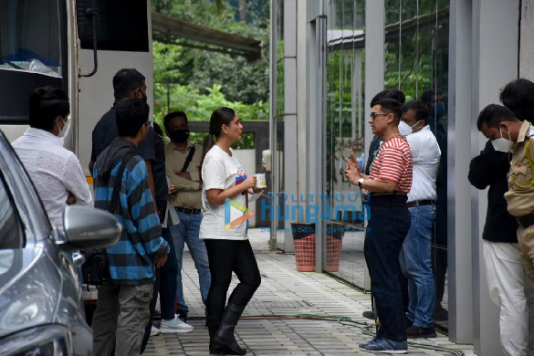 photos aamir khan and kareena kapoor khan spotted on the sets of laal singh chaddha 2