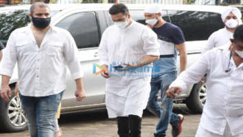 Photos: Celebs attend Aanand. L. Rai’s mother’s funeral in Oshiwara