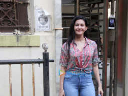 Photos: Amyra Dastur spotted in Khar