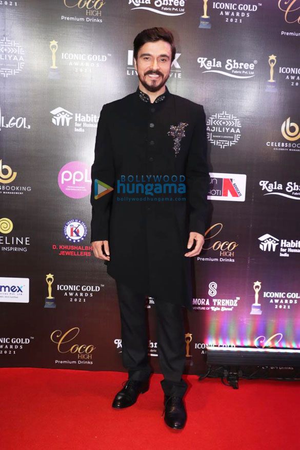 photos celebs snapped attending the iconic gold awards 2 2