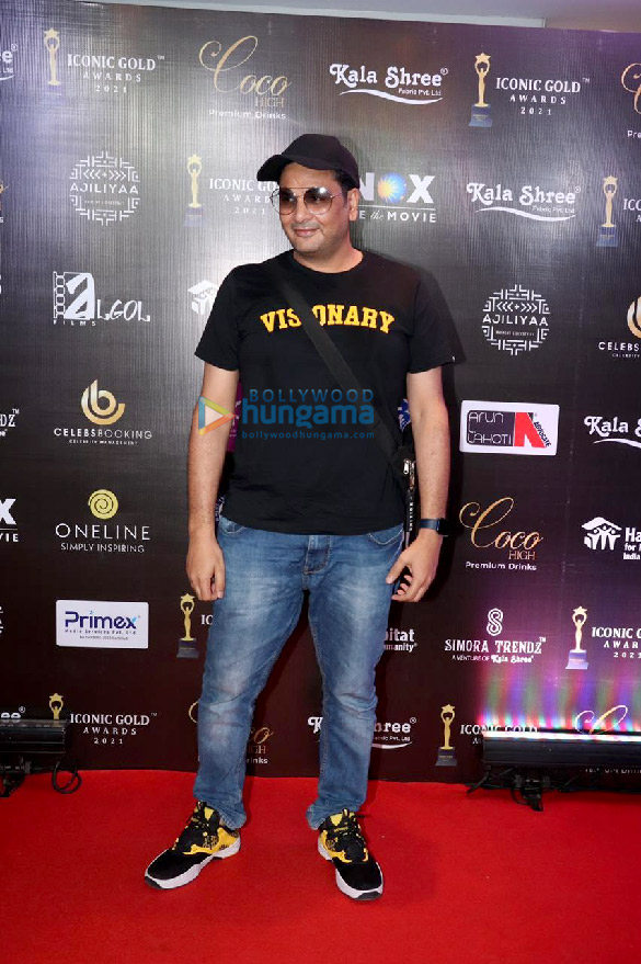 photos celebs snapped attending the iconic gold awards 9