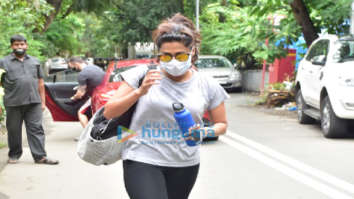 Photos: Chitrangda Singh snapped at the gym in Juhu