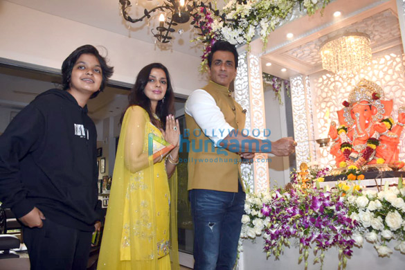photos ganpati celebration at sonu soods residence 1