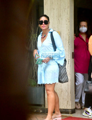 Photos: Kareena Kapoor Khan, Karisma Kapoor and Babita Kapoor snapped in Bandra