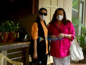 Photos: Kareena Kapoor Khan, Karisma Kapoor and Babita Kapoor snapped in Bandra