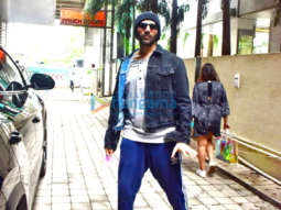 Photos: Kartik Aaryan snapped in Andheri