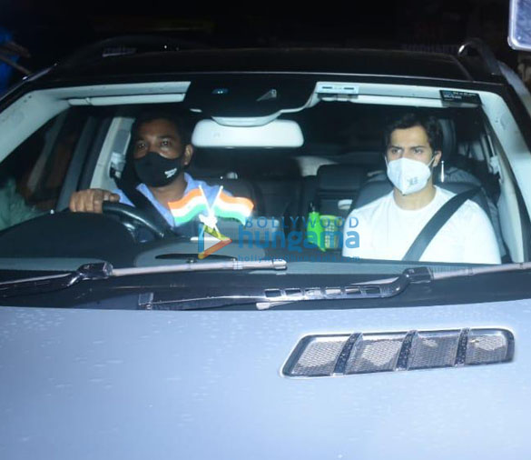photos rajkummar rao patralekha arti singh and others snapped at sidharth shuklas residence 025874 2
