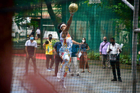 photos ranveer singh snapped shooting for an advertisement in bandra 1