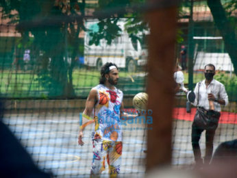 Photos: Ranveer Singh snapped shooting for an Advertisement in Bandra