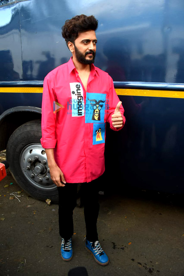 photos riteish deshmukh and genelia dsouza snapped at bigg boss ott set 3