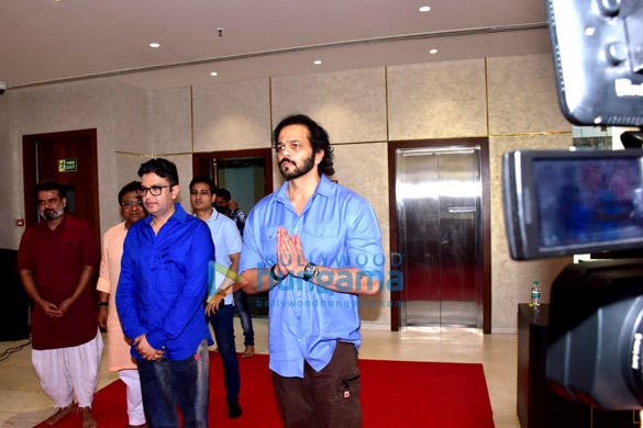 photos rohit shetty and bhushan kumar snapped at t series office for ganpati darshan 3