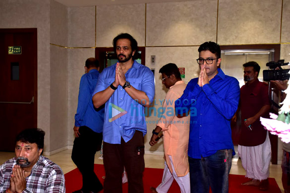 photos rohit shetty and bhushan kumar snapped at t series office for ganpati darshan 5