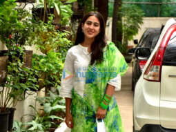 Photos: Sara Ali Khan snapped in Juhu