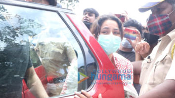 Photos: Shehnaaz Gill and others at Sidharth Shukla’s last rites