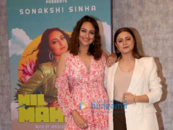 Photos: Sonakshi Sinha snapped at the preview of her track 'Mil Mahiya' in Andheri