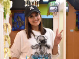 Photos: Sonakshi Sinha snapped post shoot in Andheri