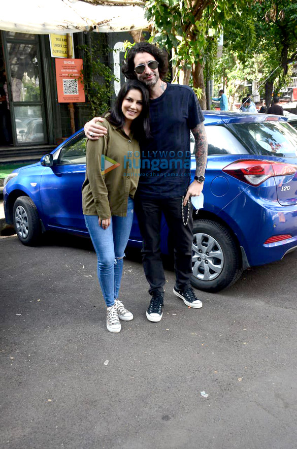 photos sunny leone and daniel weber snapped in versova 2