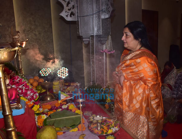 photos urvashi rautela rohit shetty bhushan kumar and others snapped at t series office for ganpati darshan 3