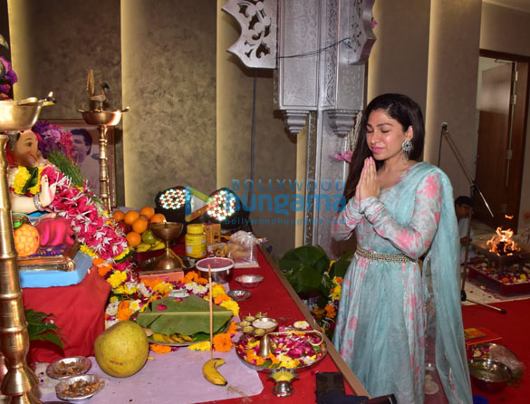 photos urvashi rautela rohit shetty bhushan kumar and others snapped at t series office for ganpati darshan 4