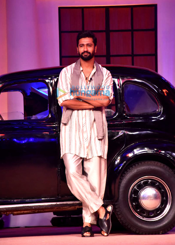 photos vicky kaushal and shoojit sircar snapped at the trailer launch of sardar udham 2