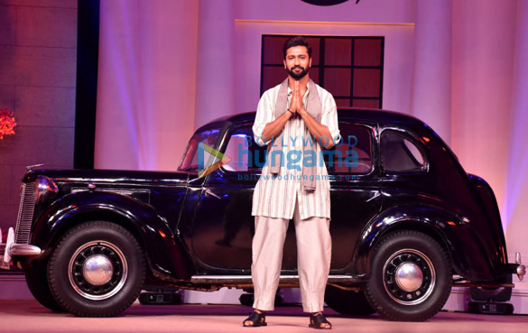 photos vicky kaushal and shoojit sircar snapped at the trailer launch of sardar udham 6