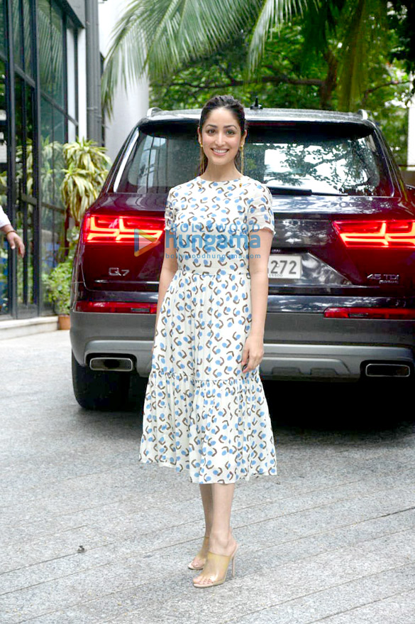 photos yami gautam snapped at the maddock films office 2