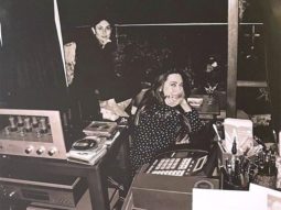 Saif Ali Khan photographs Kareena Kapoor and Karisma Kapoor spending time together in a monochromic picture