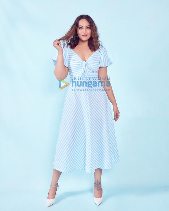 sonakshi sinha 2 28