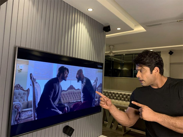 Vidyut Jammwal to pay a special tribute to Sidharth Shukla on Instagram Vidyut Jammwal to pay a special tribute to Sidharth Shukla on Instagram