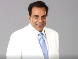 “It’s always a pleasure to meet good friends,” says Dharmendra after meeting Mumtaz