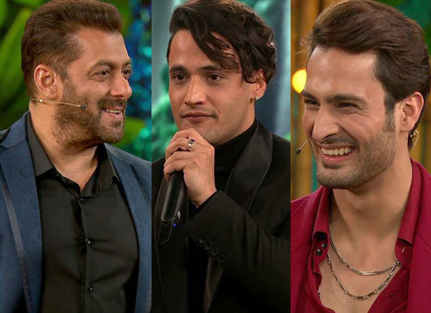 Bigg Boss 15: Salman Khan pulls Asim Riaz’ leg, their teasing leaves Umar Riaz and audience in splits Bigg Boss 15: Salman Khan pulls Asim Riaz’ leg, their teasing leaves Umar Riaz and audience in splits