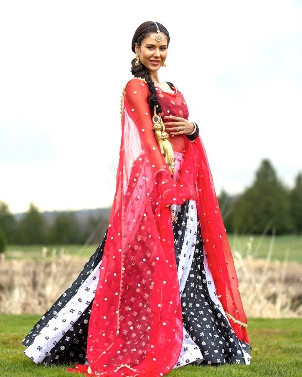 Honsla Rakh actress Sonam Bajwa turns heads in a gorgeous black and white designer lehenga