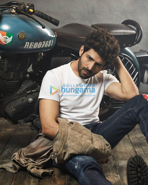 kartik aaryan 058