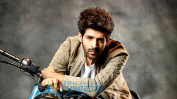 Celeb Photos Of Kartik Aaryan