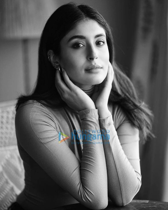 kritika kamra 3 3