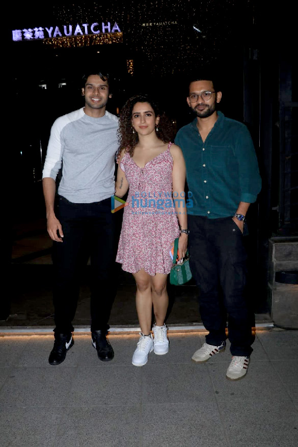 photos abhimanyu dassani and sanya malhotra snapped in bandra 3