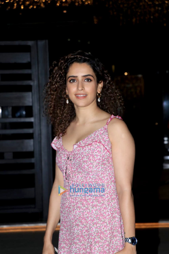 photos abhimanyu dassani and sanya malhotra snapped in bandra 6